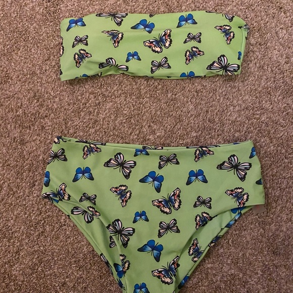 SOLD ❌ Shein High waisted bikini - Picture 1 of 1
